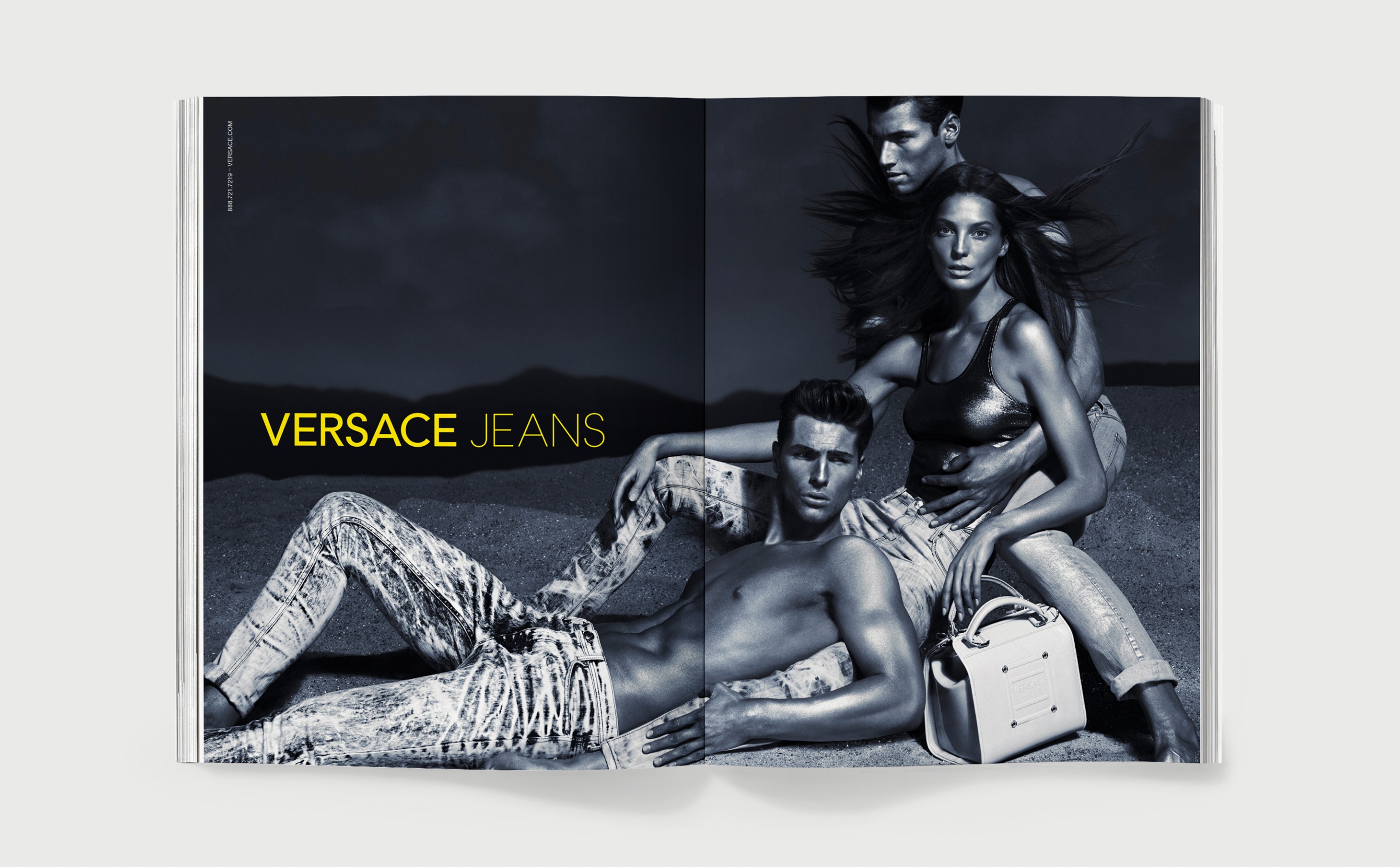 VERSACE JEANS COUTURE マリリン&BettyBoopブルゾン VERSACE JEANS COUTURE ヴェルサーチ ジーンズ クチュール